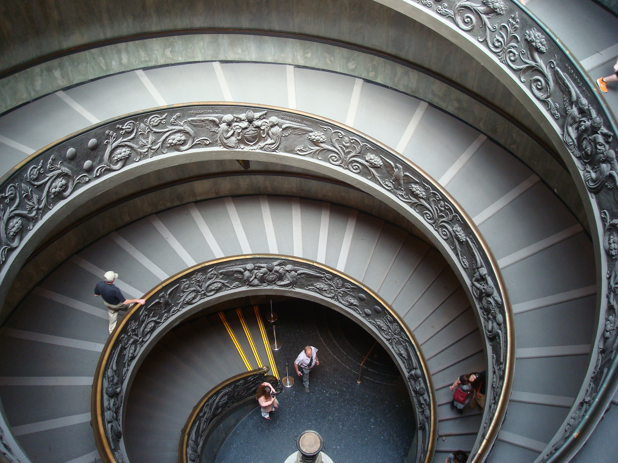 vatican museum spiral staircase